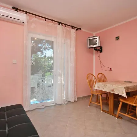 Appartamento With A Parking Space Silo, Krk - 5436
